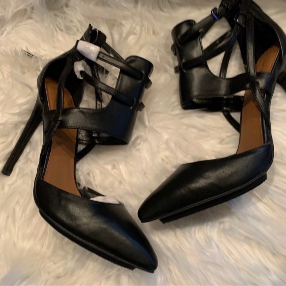 NIB-Nasty Gal Black Strappy Heels, Super cute, never worn